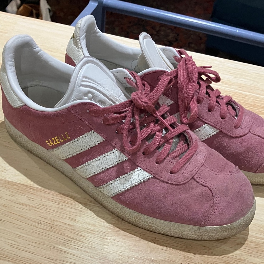 Adidas pink Gazelle size 8.5 (fits large)
